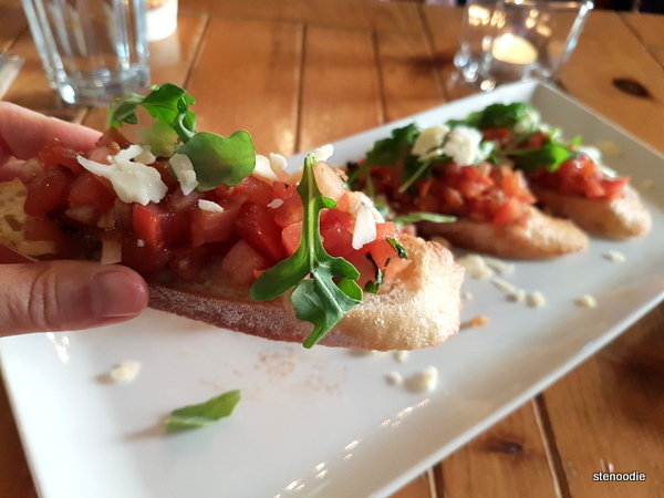 Tomato bruschetta